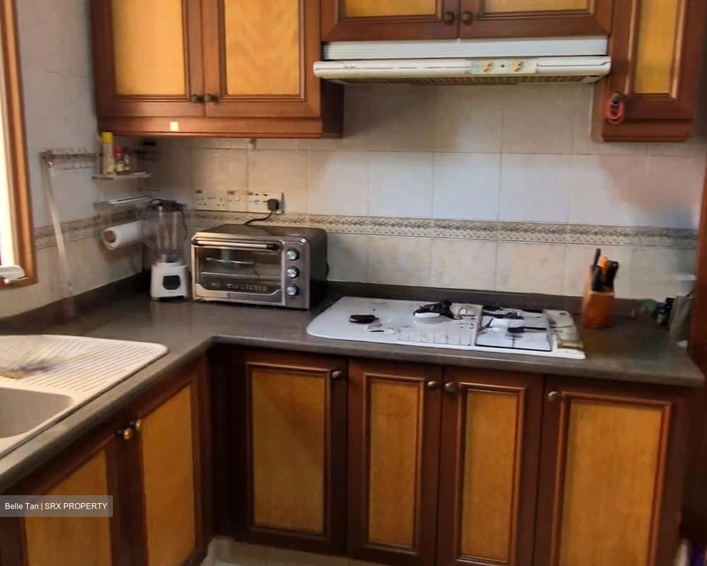 High Oak Condominium (D21), Condominium #587696091